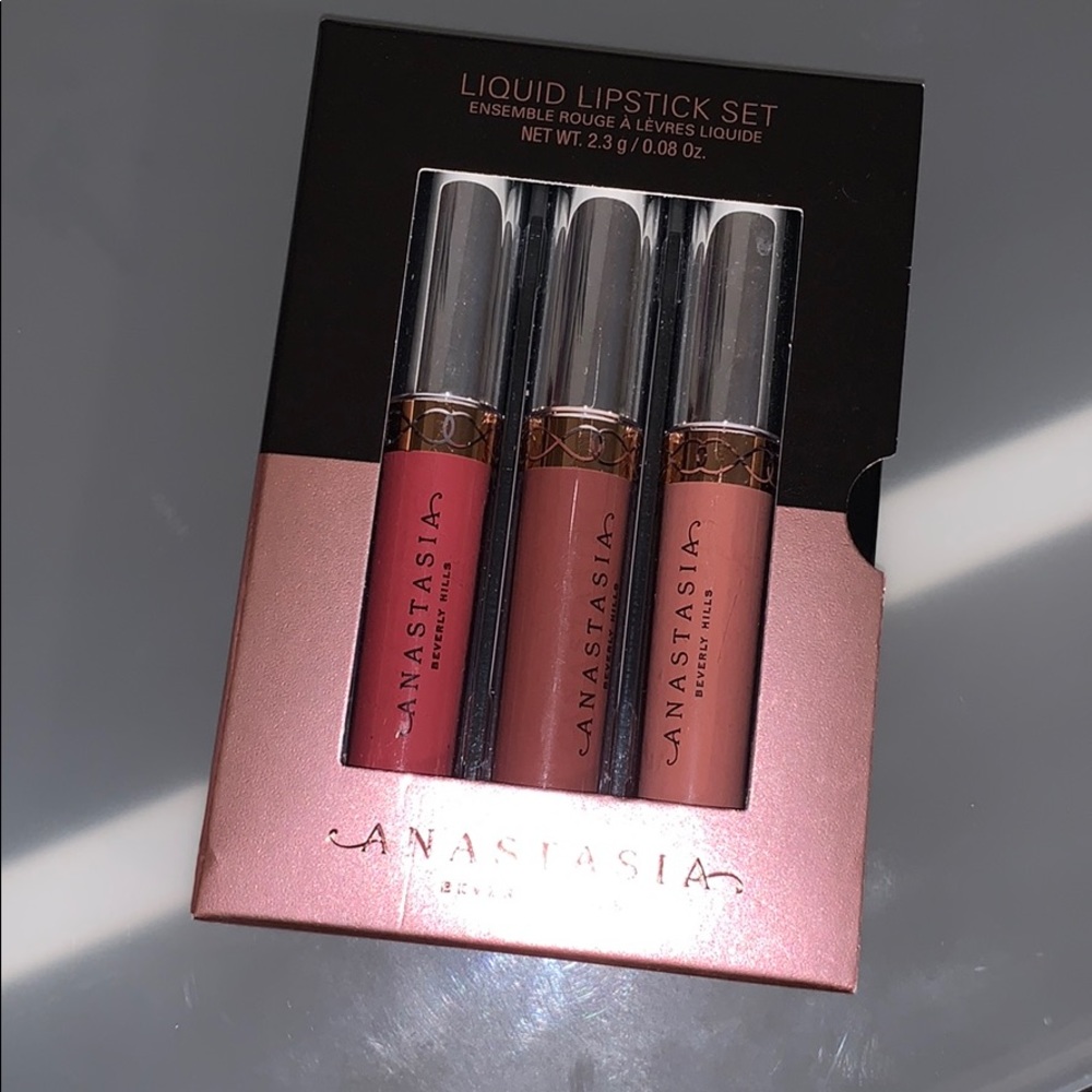Anastasia Beverly Hills liquid lipstick set